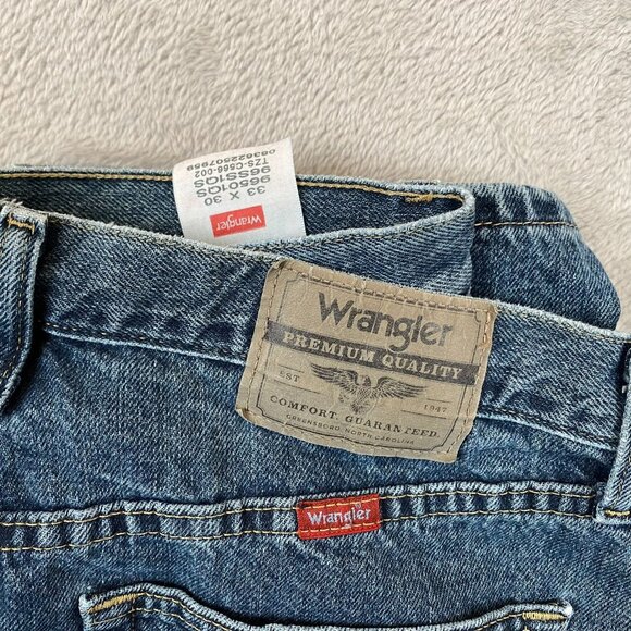 Wrangler Men's Jeans  33x30 Lot of Two Premium Quality - Picture 9 of 16